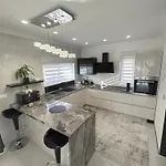 Luxury With A Swimming Pool - 21484 Sibenik