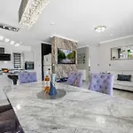 Luxury With A Swimming Pool - 21484