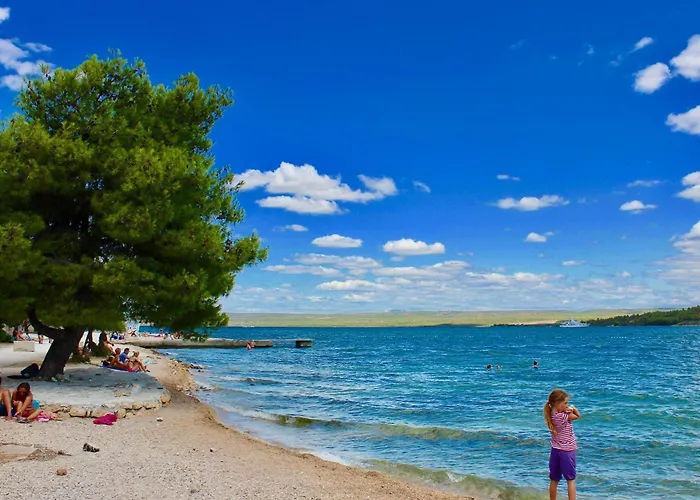 Luxury With A Swimming Pool - 21484 *